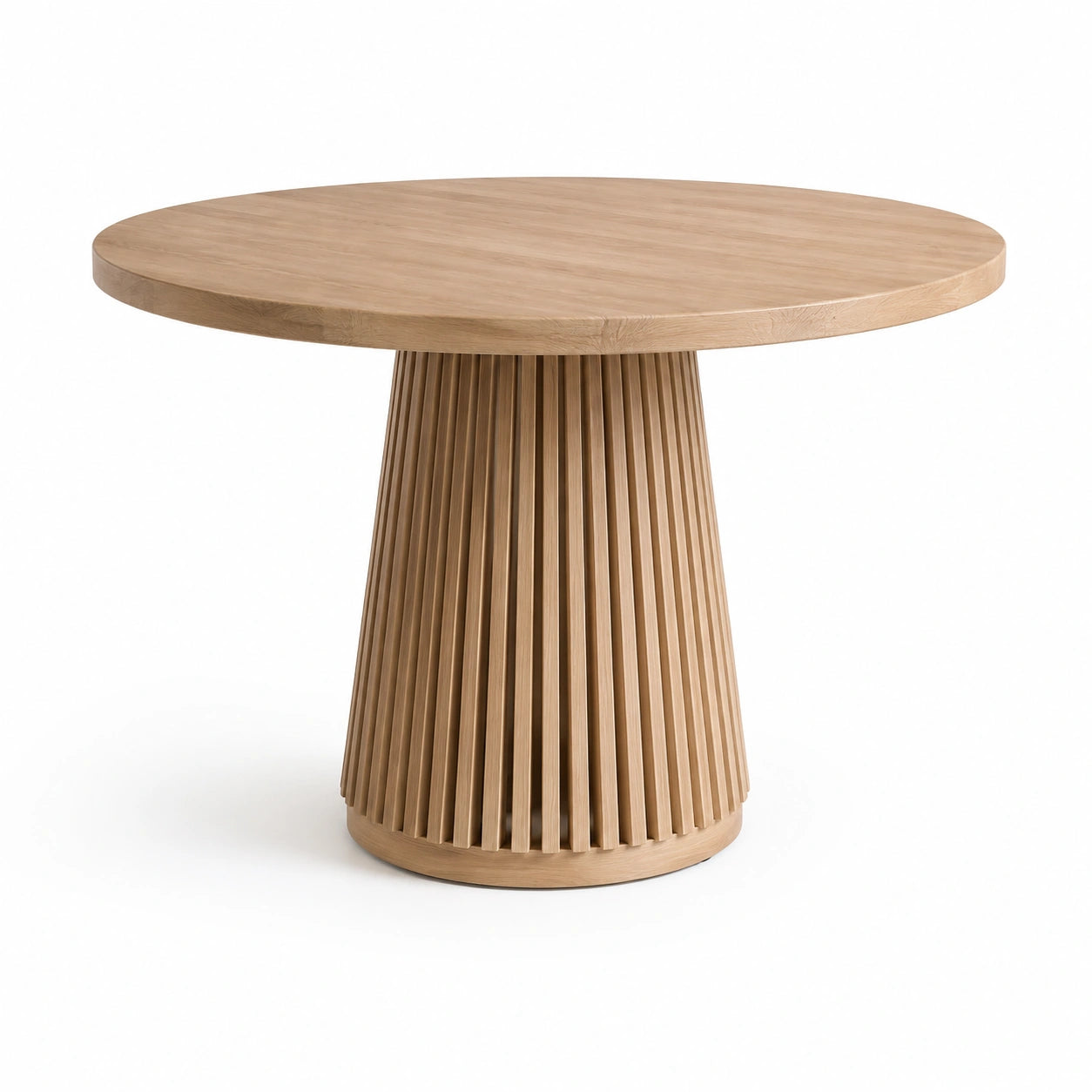 Table ronde en bois de chêne clair